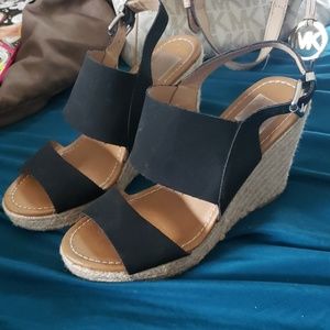 DV wedges